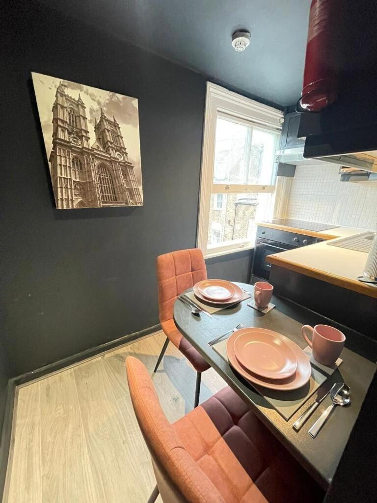 Apartment Portobello Road Artistic 'budget'